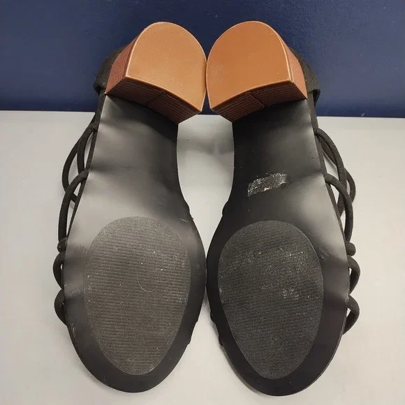 Torrid Strappy Sandals Womens US 10W Black Fabric Block Heel Open Toe Back Zip - Picture 8 of 9